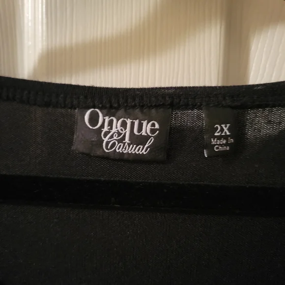 Holiday Top Ornaments Sz. 2X - Picture 2 of 2